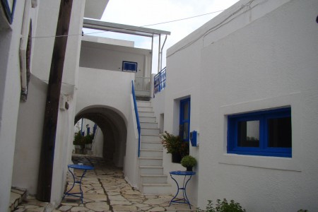 Komiaki - Naxos - Greece (by Chris Raptis)