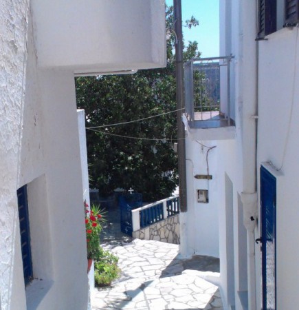 Komiaki - Naxos - Greece (by Chris Raptis)